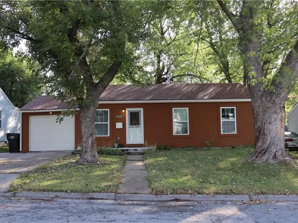 707 N Rogers St, Independence, MO 64050