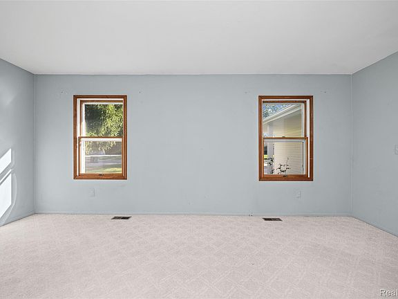 4th image of 3540 Loon Lake Rd