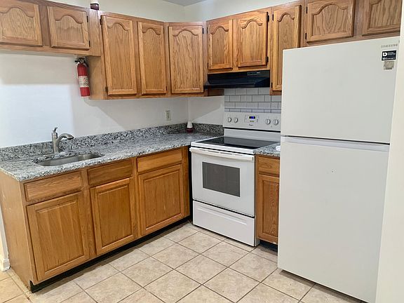 4th image of 1807 Dumas Pl