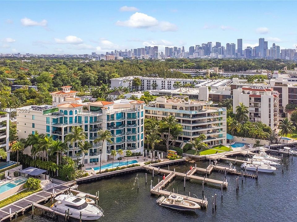 1st image of 1638 S Bayshore Ct APT 104A