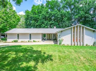 17378 Bennett Rd, North Royalton, OH 44133