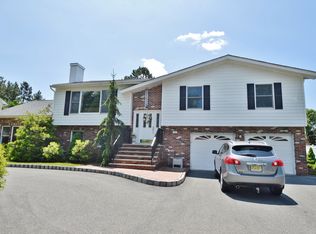 170 Troy Rd, East Hanover, NJ 07936