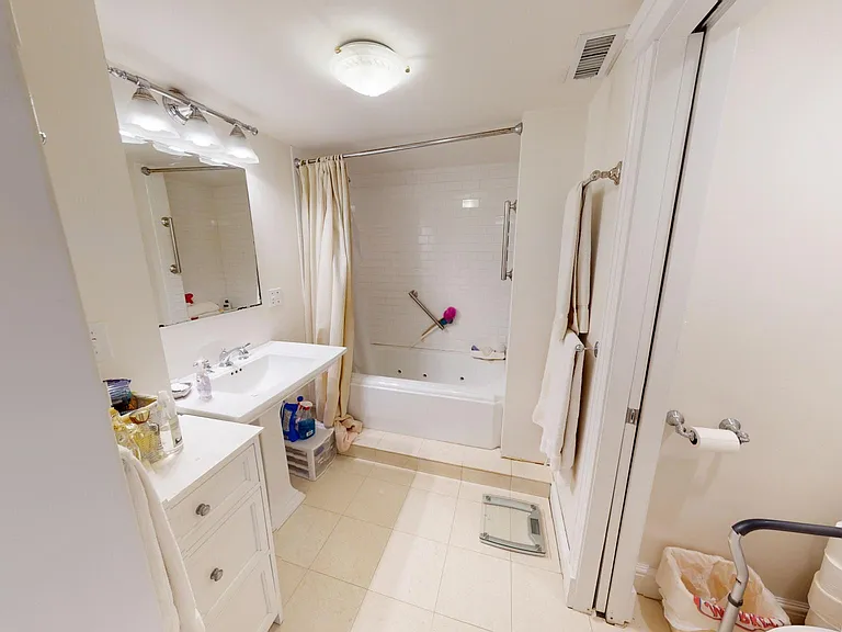 193 Lexington Ave — Photo 28