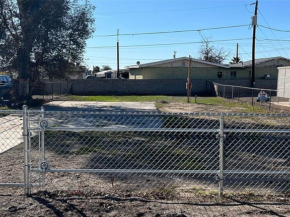 4th image of 1946 Merced Drive