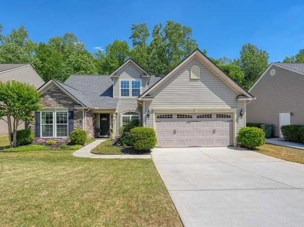 564 Cromwell Dr, Spartanburg, SC 29301