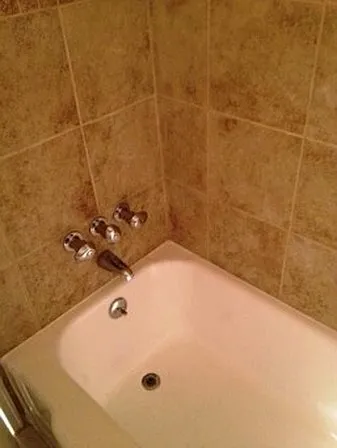 Pembroke Apartments — Photo 38