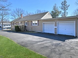 36 Benton Rd, Paramus, NJ 07652
