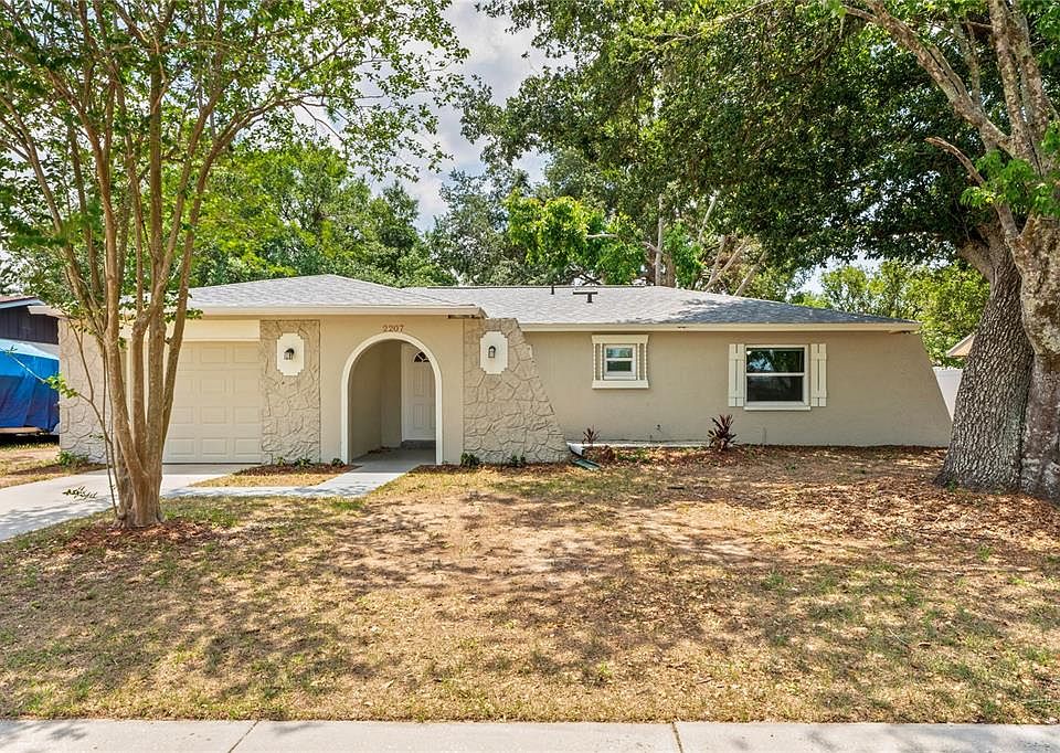 1st image of 2207 VALLEYBROOK AVENUE