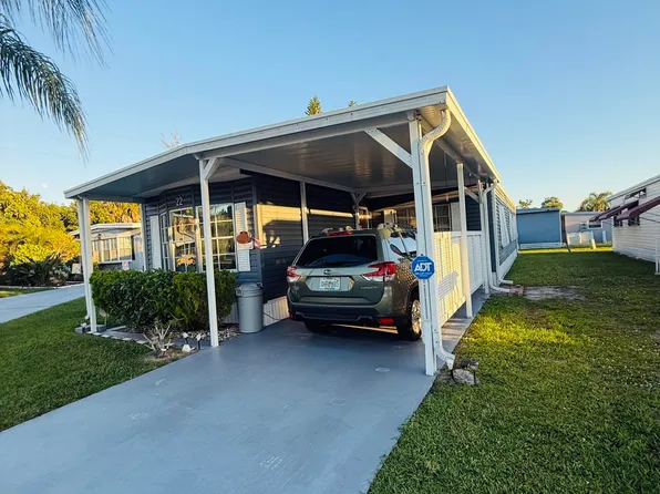 22 Cozumel Lane, Port St Lucie, FL 34952