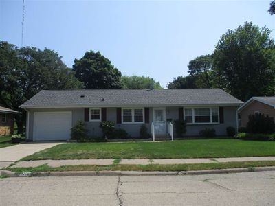 1760 Bristol Dr, Dubuque, IA, 52001