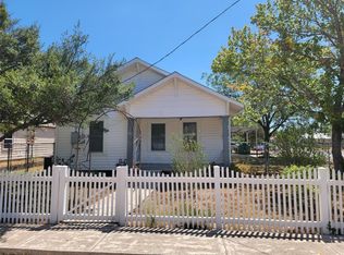 209 S 1st St, Bangs, TX 76823