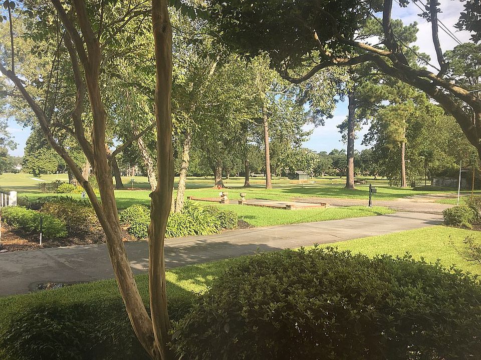 1st image of 7 Par Dr