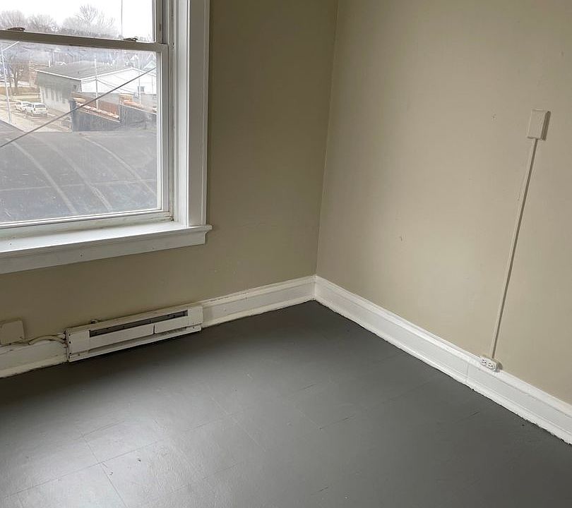 2nd image of 205 1st St NW APT 307