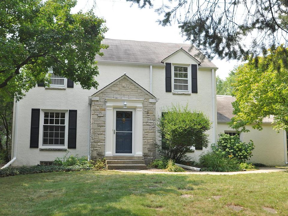 1st image of 1573 N 119th St