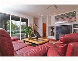 3rd image of 2562 Marblehead Dr
