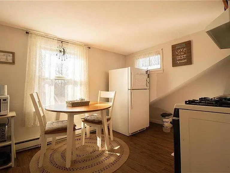16 Charles Ave #2 — Photo 16