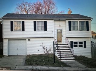 50 Alfred Ave, Hamilton, NJ 08610