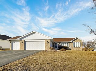 12909 Springhill Dr, Winnebago, IL 61088