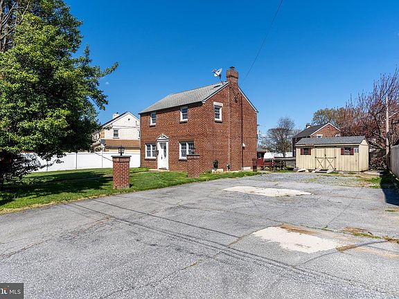 2nd image of 416 Stahl Ave