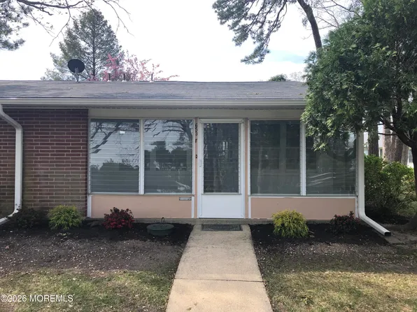 653F Plymouth Drive, Lakewood, NJ 08701