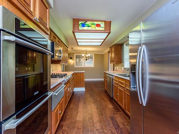 3rd image of 10590 W 23rd Pl