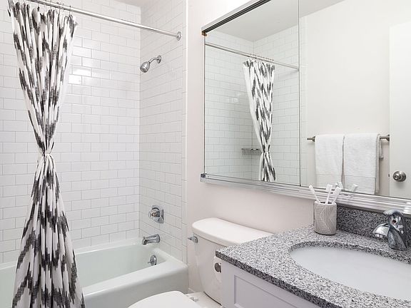 5th image of 375 S End Ave APT 28E