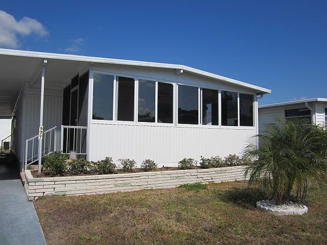 1st image of 977 Trinidad E