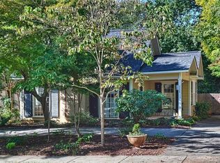 2226 Sharon Rd, Charlotte, NC 28207