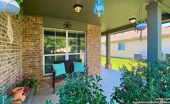 3rd image of 744 Guna Dr