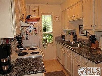 3rd image of 4510 Abbott Ave APT 33