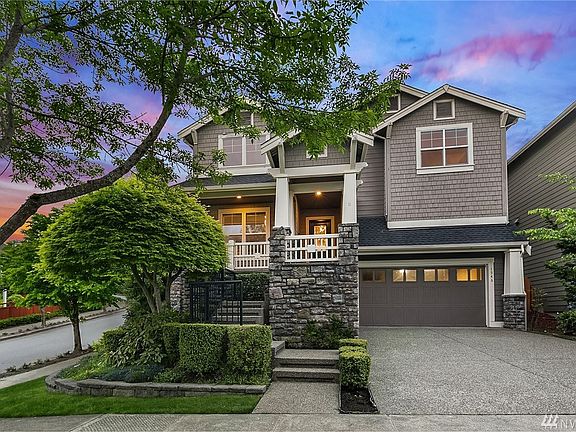 3rd image of 1546 24th Ave NE