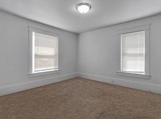 74 7th St NW #Up, Barberton, OH 44203