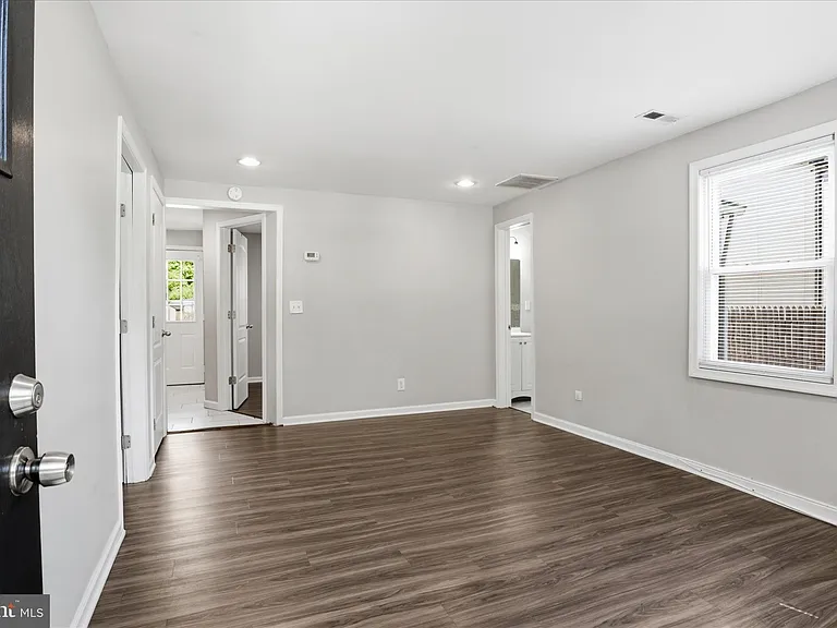 5242 Sands Rd — Photo 4
