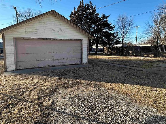 4th image of 408 S Meridian St