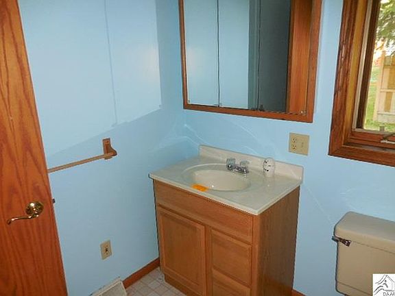 5th image of 1305 N Basswood Ave