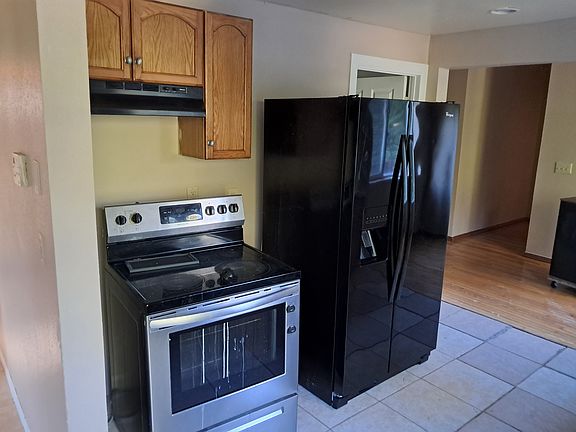 2nd image of 11436 Renton Ave S