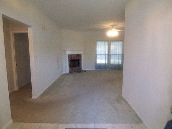 4th image of 710 Ashland Crk