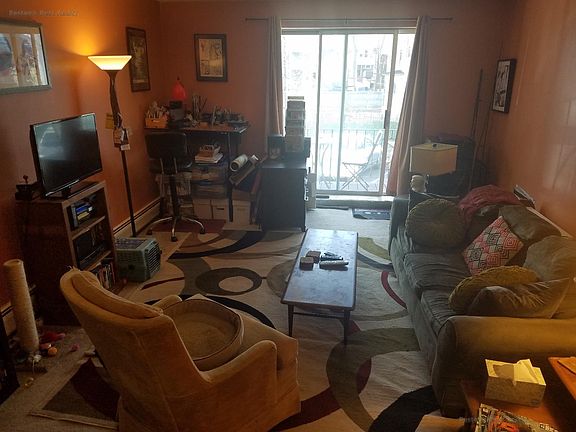 5th image of 804 Centre St APT 106