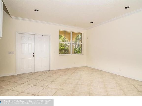 3rd image of 4358 Foxtail Ln