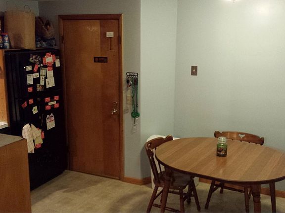3rd image of 403 University Ave Floor 2
