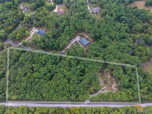 21860 Rangeline Dr, Warrenton, MO 63383