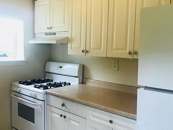 2nd image of 603 E Spencer St APT 1