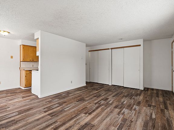 3rd image of 314 N Lefevre St #12