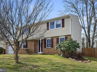 5824 Kestrell Ct, Burke, VA 22015