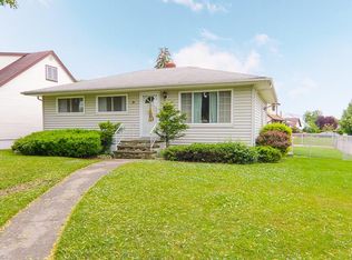 19329 Apelt Dr, Cleveland, OH 44135