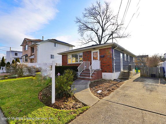 2nd image of 192 Colfax Ave