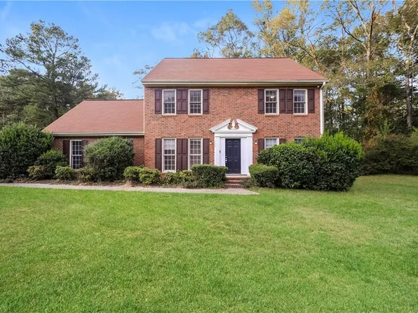 535 Westbridge Dr, Fayetteville, GA 30214