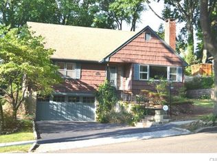 1 1/2 Merrill Rd, Norwalk, CT 06851