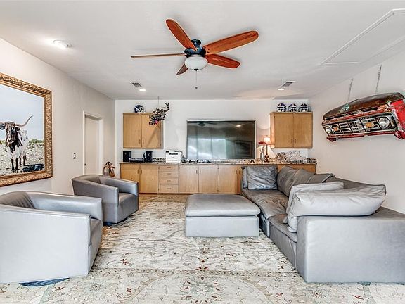 2nd image of 6604 Forest Creek Dr