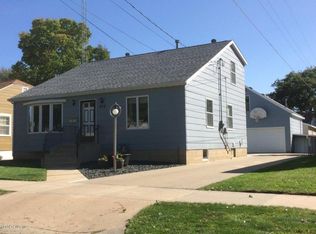 626 15th St NE, Rochester, MN 55906